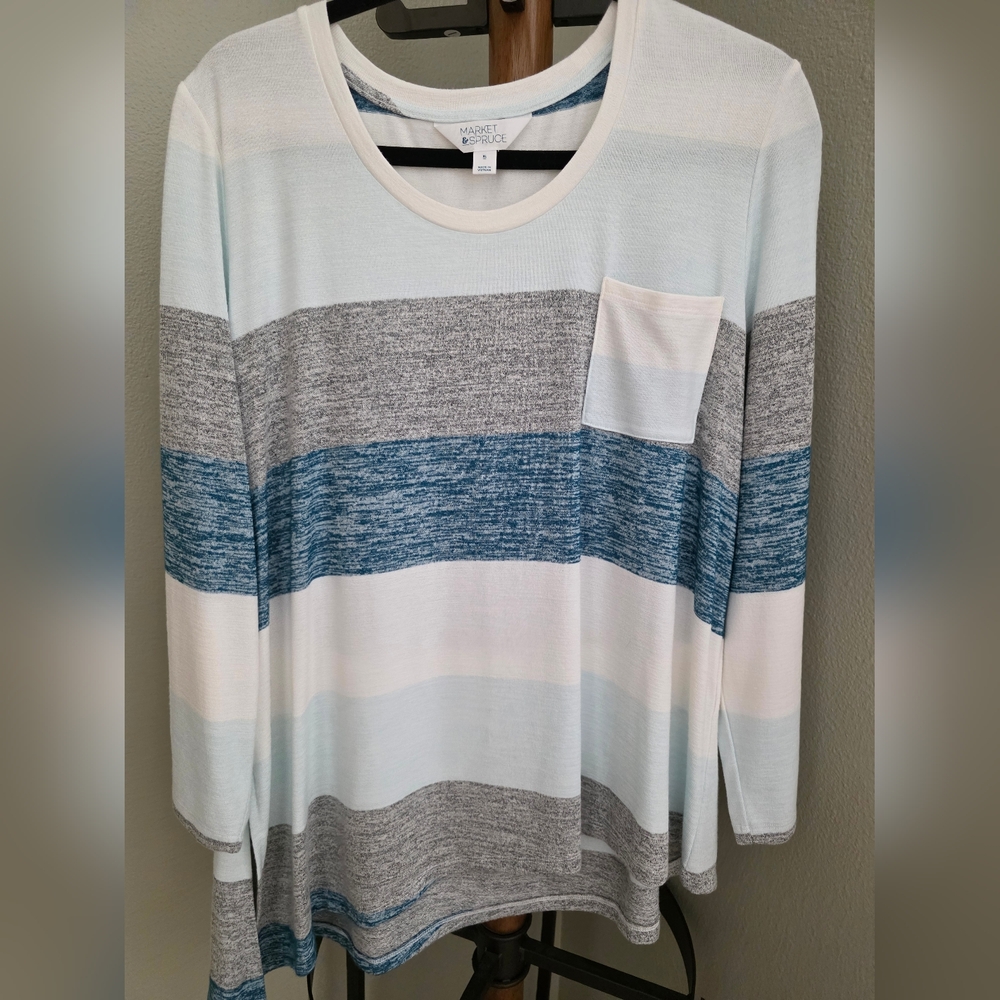 Market & Spruce Blue and White Tee